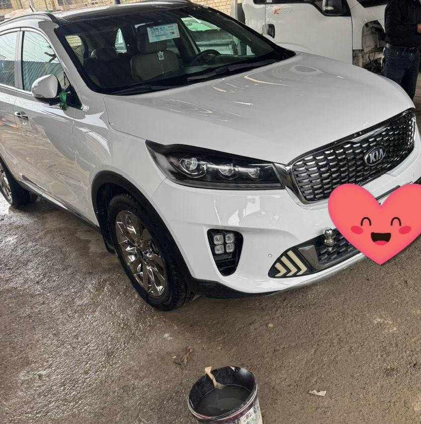 سياره سورنتو للبيع 2018 ثلاث قطع تبريد فول سياره بني رامه مكينه وكير مكفول  ***********
