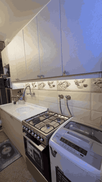 كاونتر مستعمل للبيع ( تفصل بشهر السادس ) مكاني زيونة / للاستفسار 07730...