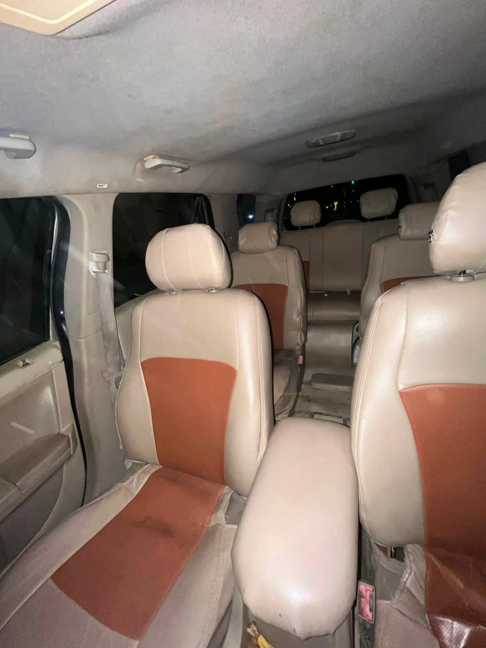 سيارة فورد فري ستايل موديل ٢٠٠٦
تحويل ثاني يوم - تبريد شغال -داخلها جداً نظيف

Ford Freestyle،–

مواصفاتها الأساسية:

* المحرك: V6 محور محرك كامري ابو الجف جديدة
* القوة: حوالي 203 حصان عند 5750 دورة/دقيقة.
* عزم الدوران: حوالي 278 نيوتن.م.
* ناقل الحركة: CVT أوتوماتيك (الأكثر شيوعًا).
* نظام الدفع: أمامي (FWD) أو رباعي (AWD).
* عدد المقاعد: 6 أو 7 مقاعد.
* سعة صندوق الأمتعة: كبيرة جدًا، وتزداد عند طي المقاعد الخلفية
عنوانها بالكوت للاستفسار ***********
