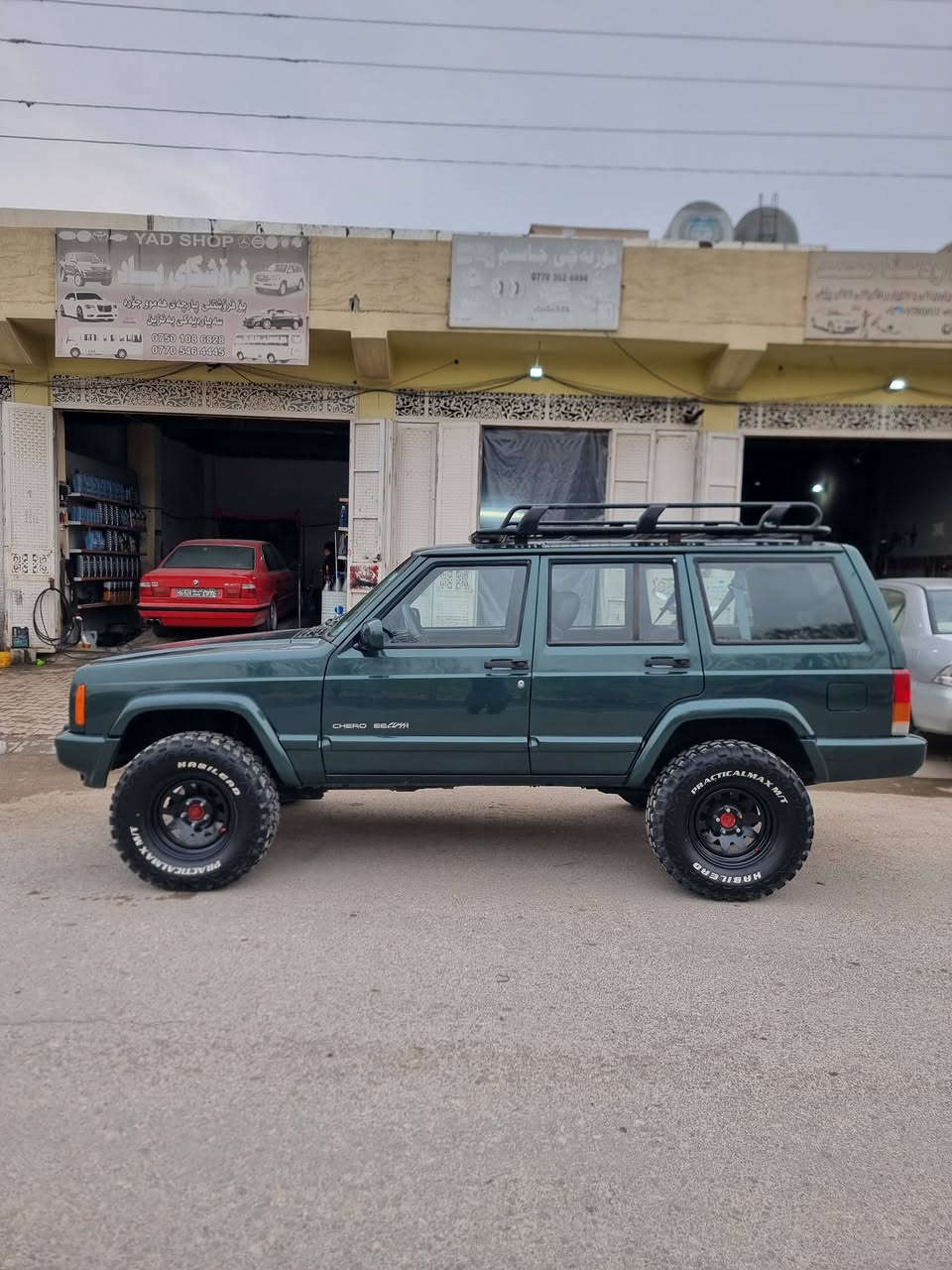 جیب مودێل 1999 سعر75$
نمونە لەجوانی وپاکی 
گێڕومەکینەواکسل دەبل اکسل کارەبایو تەبرید
هەمو شکی بەشەرت تایەی تازەیە سەنەوی تازەیە 
حزام بۆیاخە بۆجوانی سعری 75$
ناونیشان بازیان ***********
***********
