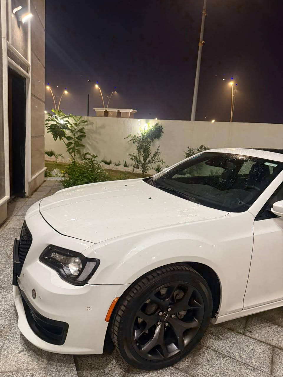 كرايسلر اوباما 300 s فوول مواصفات للاخير رادار امامي وبرده خلفيه كفاله من الزلغ خليجي وكالة هارلم موديل 2022 للبيع ماشيه 35 الف كيلو فقط 
رقم بغداد بأسمي مشروع وطني مغلفة نانو بالكامل 
للاستفسار الاتصال على ***********
