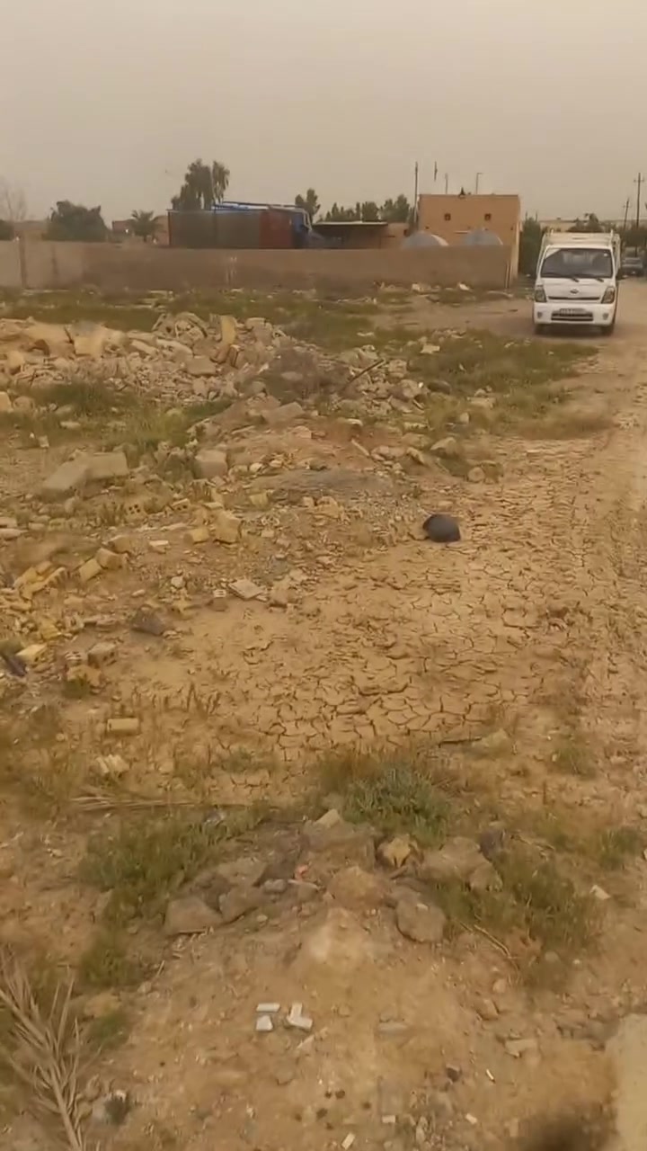 متاح  ارض ١٦٠٠ متر بغداد الحسينيه  زراعي تحويل بطابو الحسينيه كافت الخدمات متوفره مقبيل المدرسه مصقط ٢٠ متر  بضهر معمل الثلج مباشرتن تصلح للسكن او للستثمار 
***********
