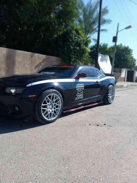 🚘 كامارو RS موديل 2015 للبيع
محرك 6 سلندر 3600 – وارد أمريكي، والنضافة تحجي عن نفسها.

🔥 المواصفات:

شاشة جبيرة

تحكم ستيرن

شفطات ستيرن

داخل جلد لونين

كشّافات كهرباء

إنارة داخلية LED كاملة (متغيرة الألوان)

ويل كب 20 تو سايز

لايتات أمامية LED

لايتات زينون

⭐ معلومات إضافية:

صبغ حزام ابيع  بدون أي ضرر داخلي.

رقم أربيل الجديد جاهز للتحويل مباشر.
سنويه ل27 
📍 الموقع: بغداد 
💲 السعر: 98 ورقة مجال بسيط

📞 للاستفسار: *********** بي واتساب ايضا
