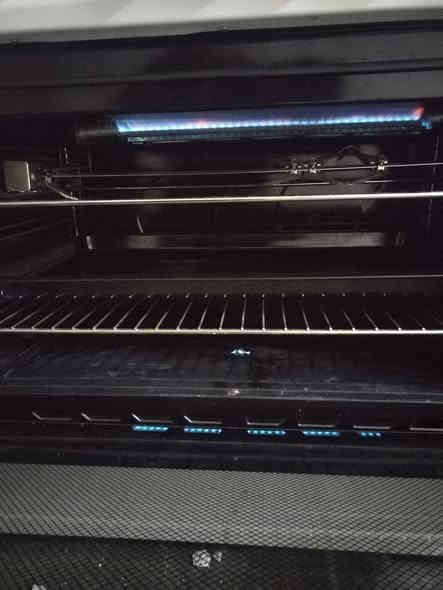 طباخ 5عيون كلش نضيف *********** ***********
