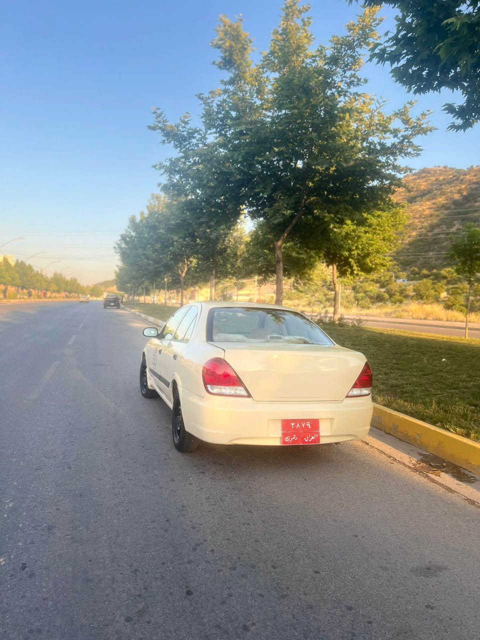 نيسان صني 2010 
صبغ ربع بوند وجاملغ و صندوق  وحه وز گرتيه 
*********** دهوك, العراق
