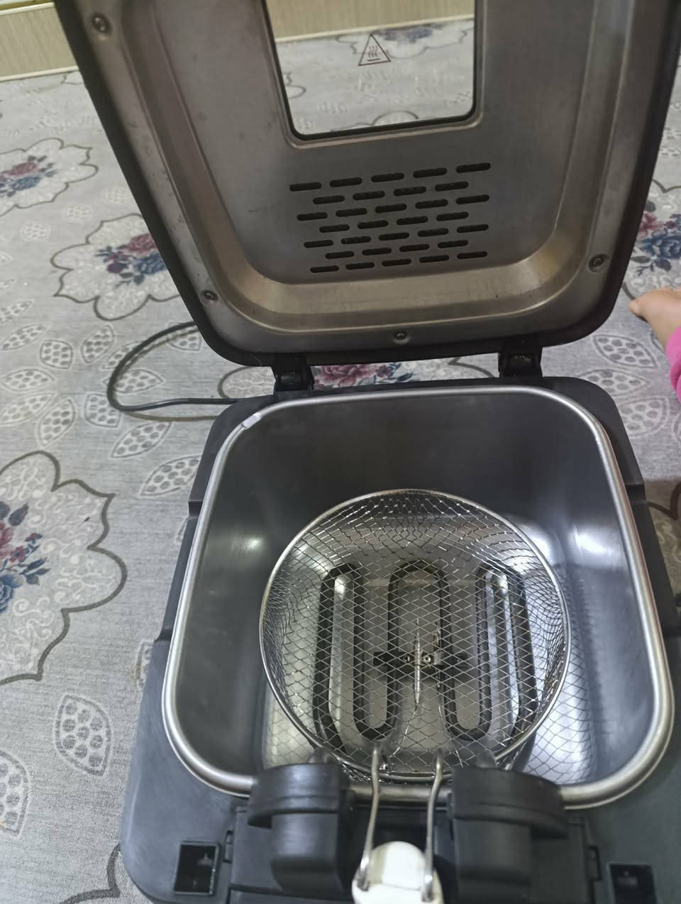 السلام عليكم قلايه هوائيه كلش نظيفه واختي جديده
مكانها كربلاء للاستفسار على الرقم ***********

للاستفسار يرجى الاتصال على الرقم او التفضل خاص 

السعر 35 وفيها مجال
