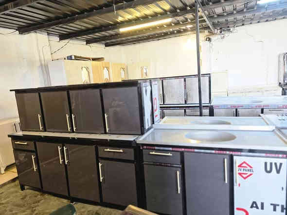 مزاد الهارونية للاثاث الجديد والمستعمل (تبديل الكاونترات)
توفر كاونترات قياس متر ونص و المترين والمترين ونص توفر كناتير غسالات مسواك جديد
***********
