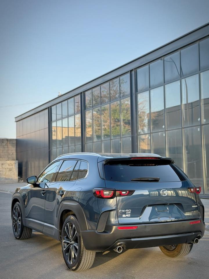 MAZDA CX50 PREMIUM 2024
مازدا بريميوم  CX50
موديل 2024
مواصفات فول فول بريميوم 
ماشيه 10 الف فقط
ضرر خفيف جانبي مبدل باب نفس لون بدون صبغ سياره
مواصفات 
پانوراما، كيج الكتروني ،  , بصمة تشغيل ، ابواب بصمة ، بريك بسمه، فور ويل
 كشنات جلد + كشنات هيتر ميموري  تبريد قطعتين
كشنات كهرباء
سيستم سماعات بوس
‏ABS,TC,navigation,wifi,GPS,Bluetooth,ECO,
شاشه كبير  كاميرا رادار 360 ، Auto Hold ، ٣ مود درايف Normal Sport  ، offroad
لايت فول ليد زينون بگ لايت ليد 
محرك 4 سلندر 2.5 SKY ACTIVE

📍مكانه سليماني 
♦️بدون رقم تترقم شمالي فقط سليماني اربيل دهوك

للستفسار :
‏Viber+Whatsapp
📞***********
