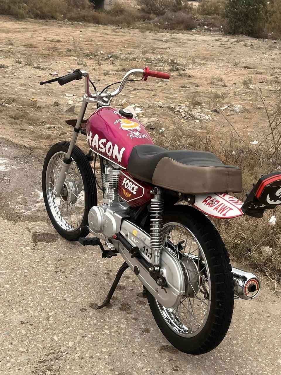 إيراني تعمير 25 دراجه بعدهي جديده مكينه نامه شاصي نامه كلك كلك كلك 
مكاني ناصريه سوق الشيوخ 
السعر 700 وبيه مجال 
***********
