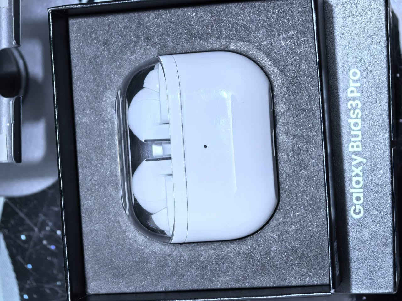 سماعة سامسونج بودز 3 برو
اخر اصدارات سامسونج . 
 صوت نقي جداً . ANC قوي واتصال فول .  
نظافة 95% . استخدام قليل . 
( بسعر 80 الف  )
مكاني نجف .. ((( ماعندي توصيل )))


**إذا كنت صاحب هذا الإعلان وتريد حذفه لأي سبب، رجاءا أرسل رسالة إلى الدعم الفني**