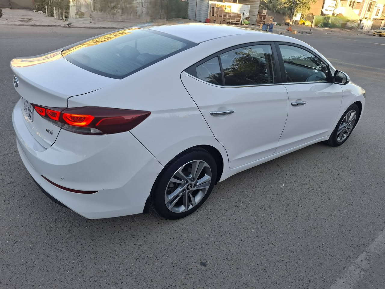 (للبيع او المراوس) 
النترا ٢٠١٧ خليجي فول مواصفات Vip استراد ايراني مواصفات خاصه ماشيه ٩٢ محرك وكير بلادي كفاله السياره نظيفه جدآ حداديه تخم تاير زنون عدسات  سونار مع الصور مكانه حي الأعلام بسعر ١٥٣
***********
