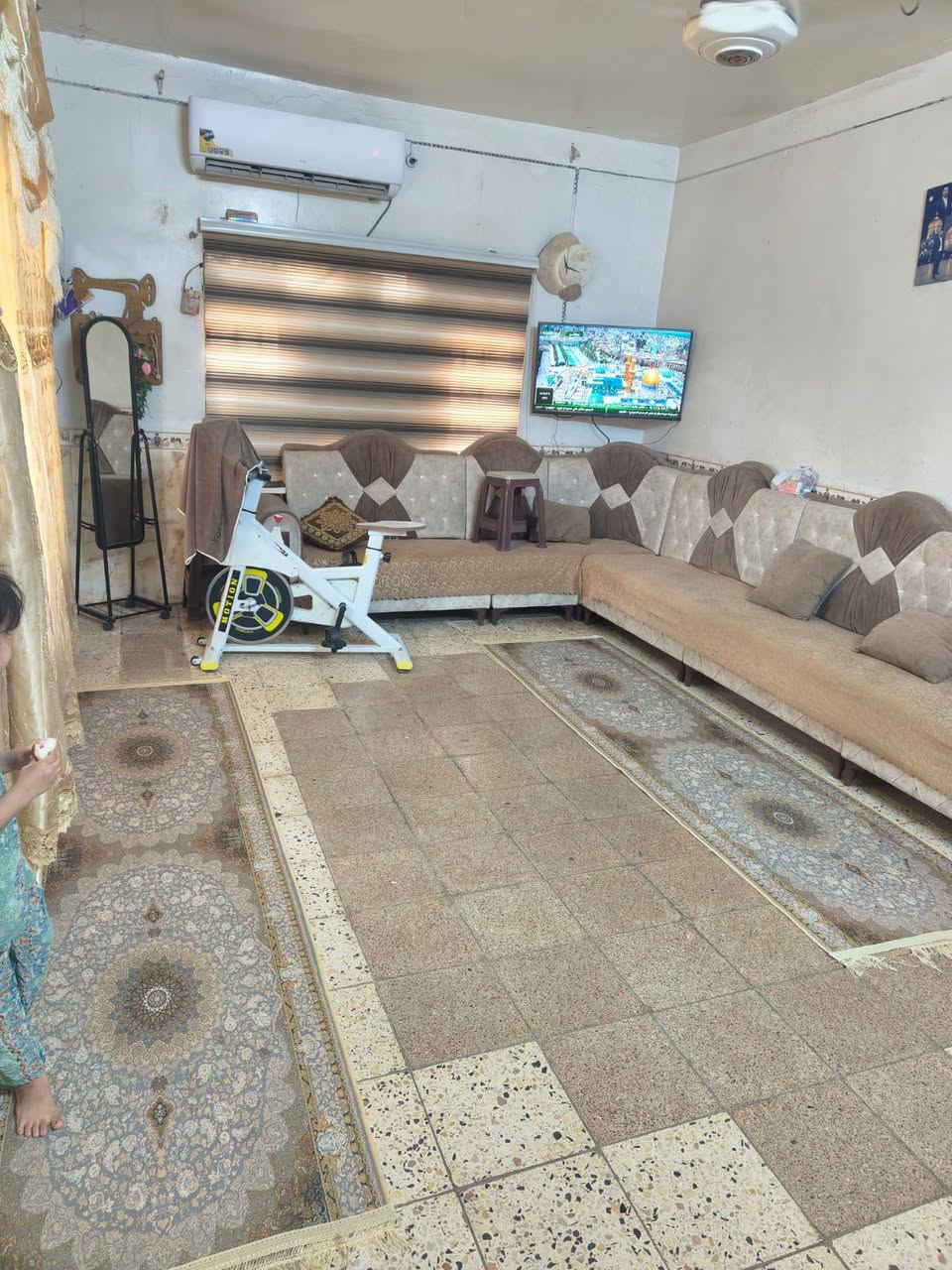 بسم الله الرحمن الرحيم
