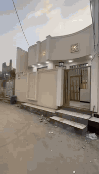 متوفر بيت مساحه ١٠٠ متر خلف جامعة كربلاء فريحة البيت من فترة كمل موقعة حلوو السعر ٧٠ مليون
***********
***********
