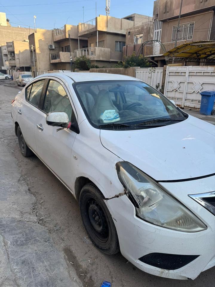 نيسان سني موديل ٢٠٢٠ رقم بغداد بيها طخات مثل مشوفون 
عله حطتها ابيعها بسمنه ماشية ١٠٠ الف وشوية 
السعر ١٠٣ وبيها مجال 
مكاني بغداد رقمي ***********
