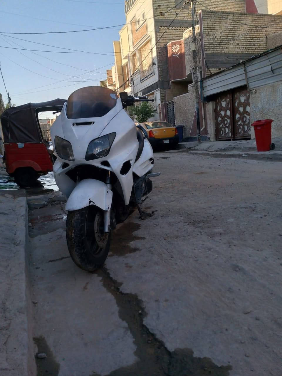 سلام عليكم شباب فورزة للبيع مستعجل عليهة حيل الفورزة شغالة بس بيهة كطعة يعني رادلهة كابريتر وبيهة صوت مال زنجيل و الباقي كلة شغال كهربائيات كلهة شغالة وبيهة تريشة و اشاير موجودة اني شالعهنن سعرهة 200الاف قفل لحد يعامل
الموقع بغداد المدينة حي اور
 الواتساب *********** متواجد واتساب
