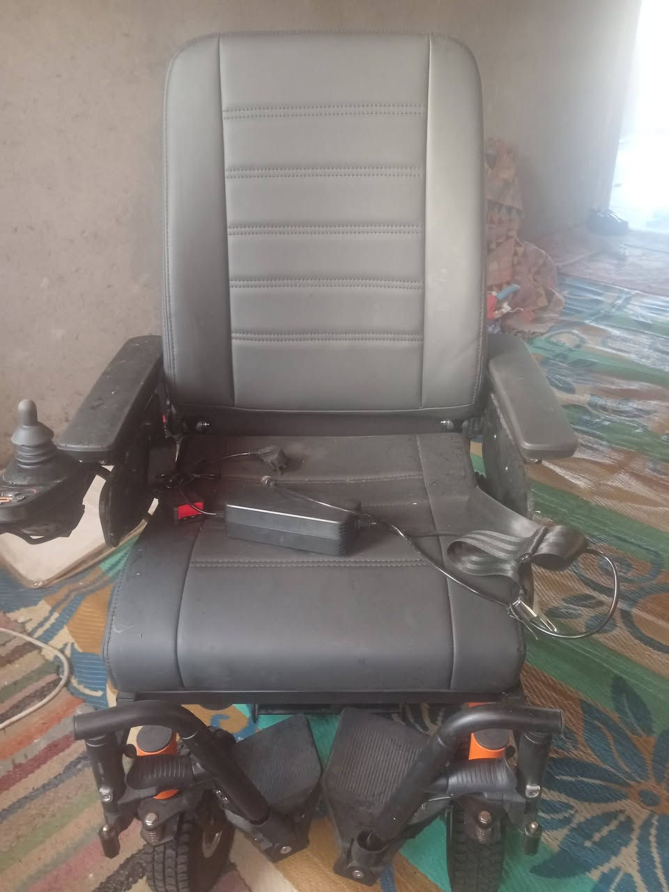 سلام عليكم
عربانه للبيع أكبر حجم جديده مامستخدمه ابد السعر 600 الف وبي مجال مكلف با النشر الرقم للاتصال ***********
