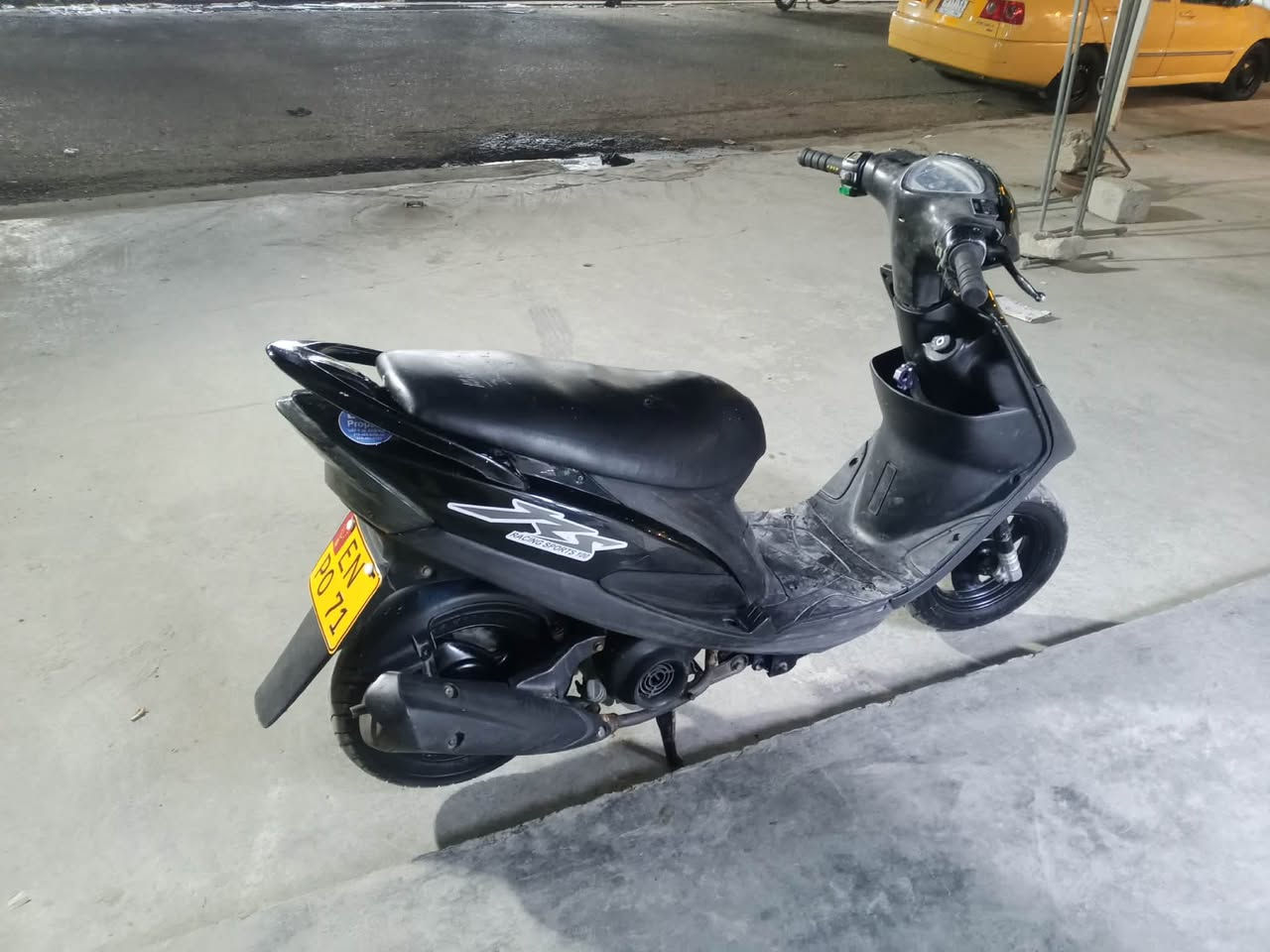 سلام عليكم دراجه للبيع ماكس بلاديه مال جناي حلوه مرتبه مابيها كل نقص سعر 650لعلوان بغداد الزعفرانيه *********** اتصل وتدلل 🩷
