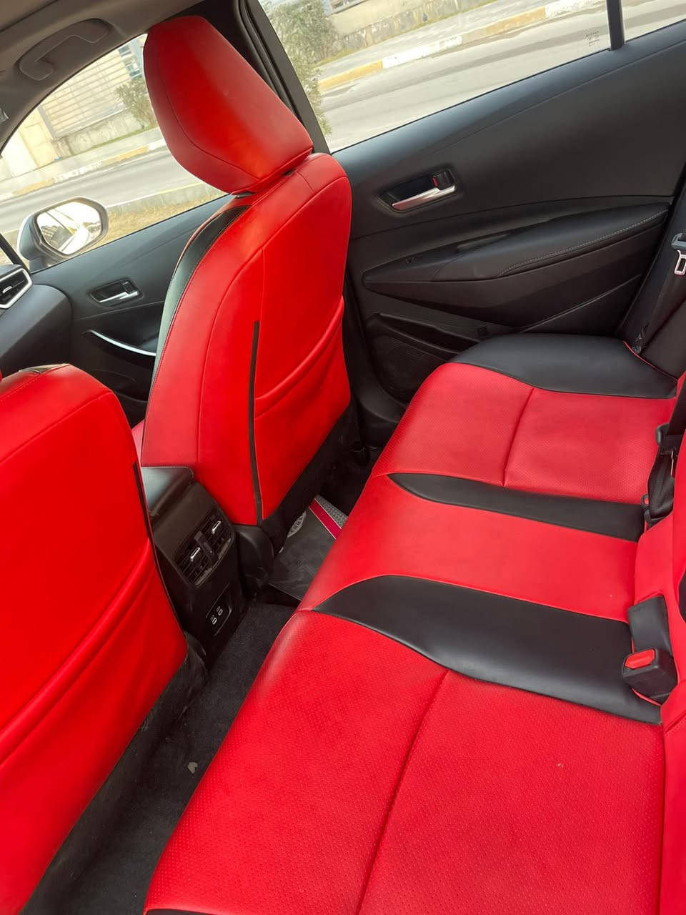 سلام عليكم للبيع كورلا 2025 خليجي ماشية 11 الف سيارة مكفولة كفالة عامة مكاني حي الجهاد للاتصال ***********
