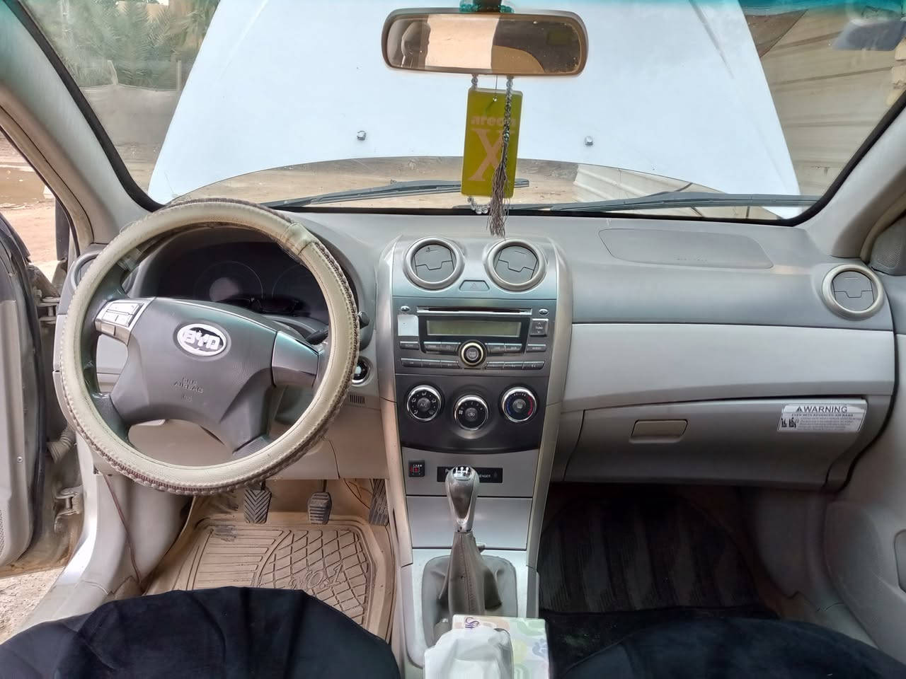 للبيع او مراوس بتكسي بي واي دي جي ثري كير عادي ١٣موجود بالديوانيه بسمي سنويه مجدده30هزه جديد مصبوغة عام باب السائق تبديل السعر 40 للاستفسار  ***********
