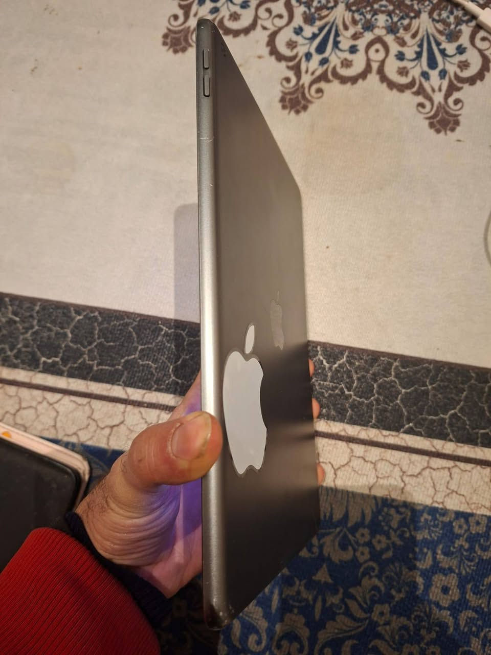 ايباد 9 ابل ذاكرة 64 نظيف مكفول من الفتح ومابي اي مشكلة مع شاحن وكيبل وكفر اصليات للبيع بسعر 250 الف وبي مجال
***********
