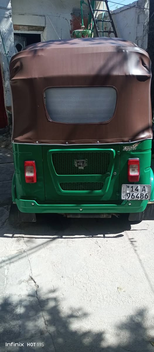 تكتك البيع مجفته شريكه 2021/11 البصره السعر سبع ونص مليون ***********
