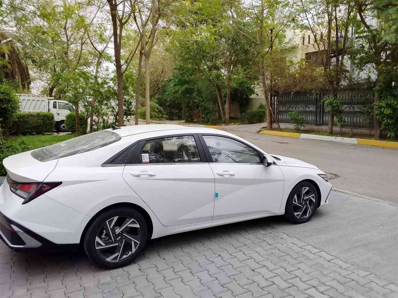 السلام عليكم النترا تجميع صيني موديل 2023 رقم بغداد بأسمي دولي سيارة فول الفول مكفولة ماشية 26 سعر السيارة 134وبية مجال للشراي مكان السيارة بغداد كاظمية رقمي للتواصل ***********
