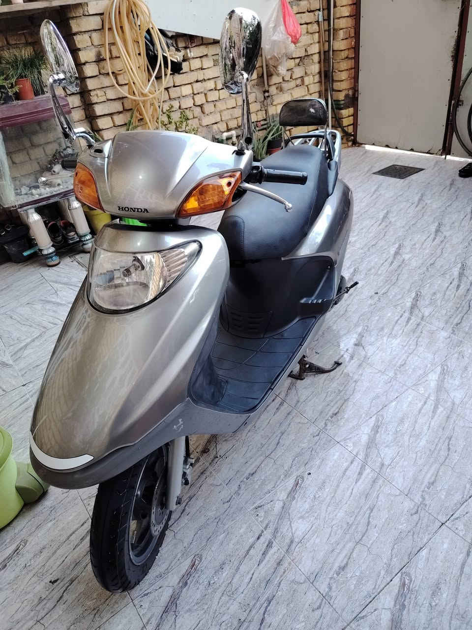 سبيسي ياباني مكفولة بلادي ونضيفة وخير من الله كل نقص مابيها السعر خاص ***********
