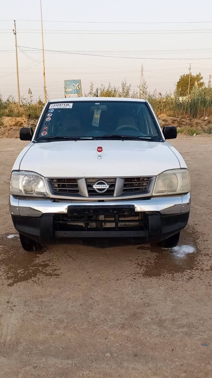 للبيع بيكم نيسان موديل 2010 مزاد وزارة الداخلية كفاله عامه ماعدى شبرين صبغ واضحات بل  فيدو محرك كير حداديه كهربيات دوشمه كله جاهزة سعره 80 ورقة وبيه مجال مكان الناصرية الرفاعي مكلف بلنشر ***********

