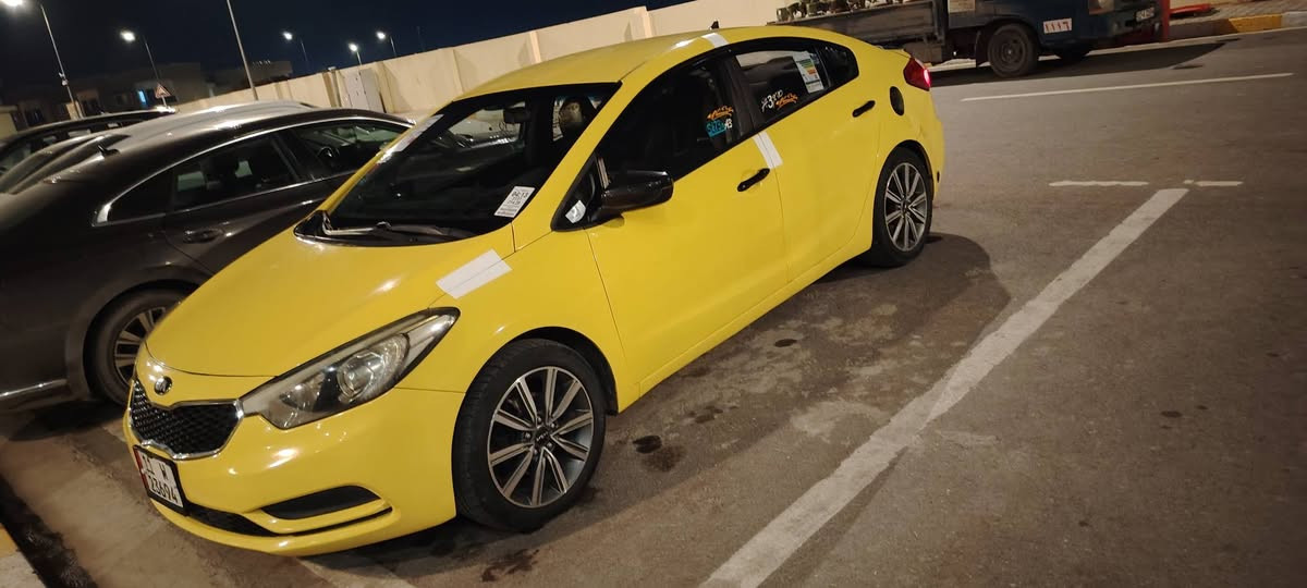 السلام عليكم 
سيراتو ٢٠١٤ رقم بغداد باسمي منظومة غاز بيها ظررها من الخلف بالصندوق بدون دواخل هيئة وغرامات صفر بيع أو معارض 
السعر ١١٠ وبيها مجال
مكان السيارة بالموصل مجمع الشروق السكني قرب سوق الجمعة
للاستفسار 
*********** واتساب
*********** واتساب
