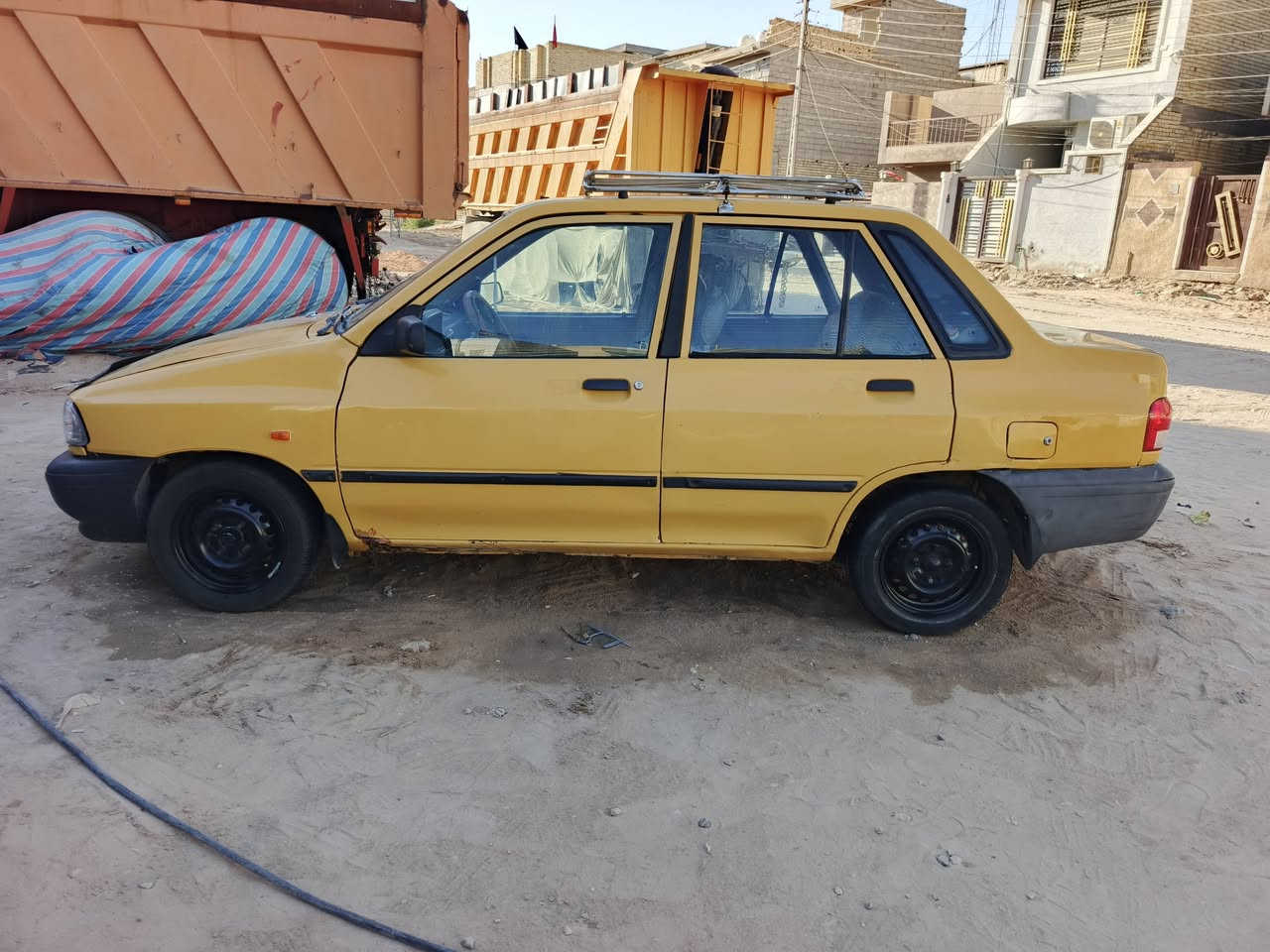 سايبا موديل ٢٠١١ رقم بابل انكليزي راعيها يريد تحويل
سياره جاهزه كبل للشارع سنويه لل٢٨
مكينه كير يخبلن حداده جديده 
(( تبريد شغال )) تخم تاير جديد
كهربائيات كلها شغاله  السعر ٢٥ وبيها مجال
مكاني كربلاء *********** اتصال فقط
