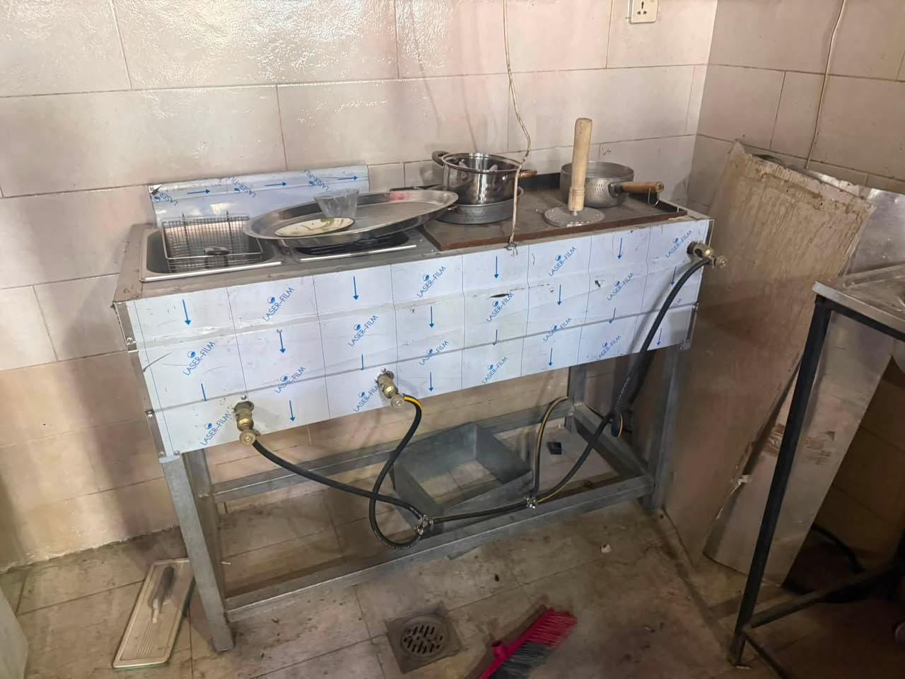 غراض للبيع اسعار مناسبة جدا ***********
