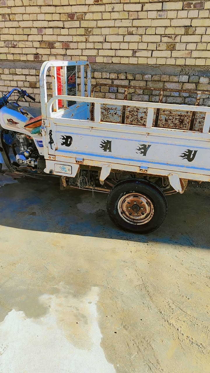 سلام عليكم ستوته للبيع موديل 20 اوراق كامله المكان سوق الشيوخ السعر مليون و 400 وبيه مجال قليل رقم الهاتف ***********
