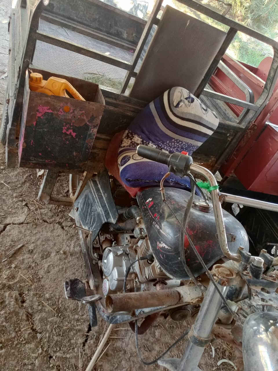 ستوته للبيع كلك كلك كلك موديل 16سعره 550وبيه مجال مكاني شارع نجف كربلاء عامود 195الستفسار***********
