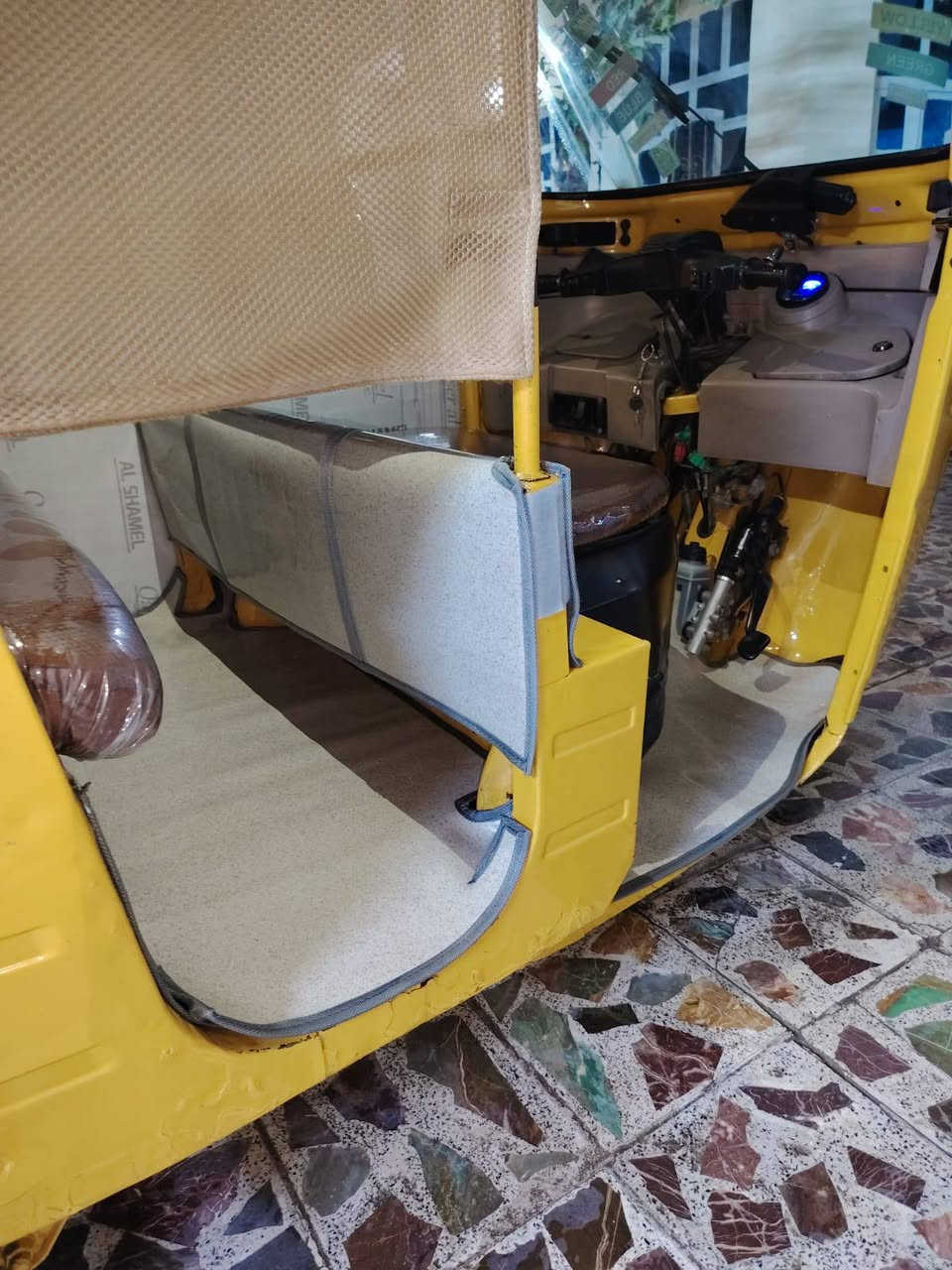 السلام عليكم تكتك للبيع 2019 كفاله عامه بس اللغوده بيهن صبغ جاهزة كبل الشارع رقم بغداد  والسنويه بسمي ثاني يوم احولك مكان بغداد جسر ديالى القديم رقم الهاتف ***********
