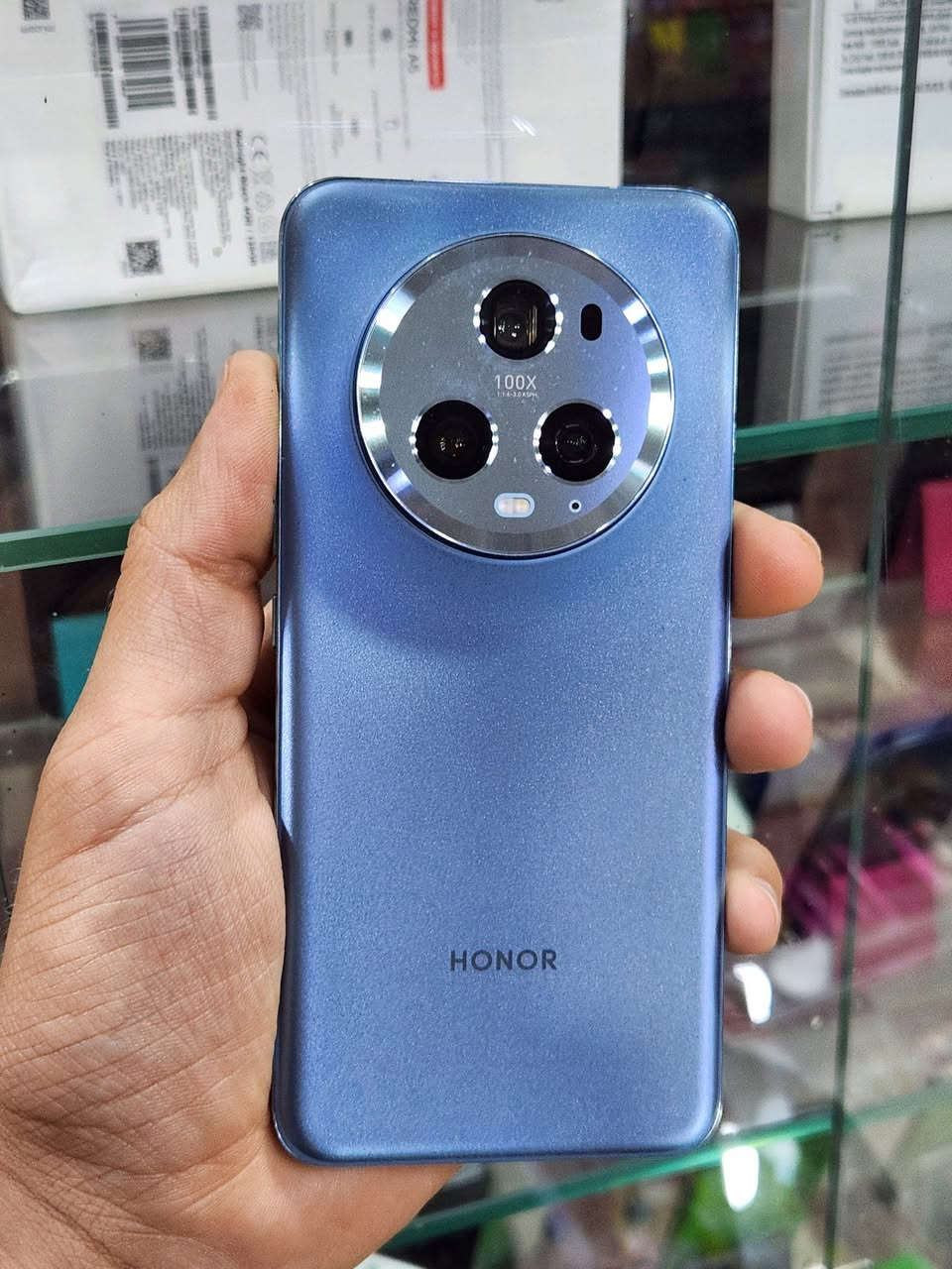 حباات من سلعة لي متوفر فلمحل 😍✨
Xiaomi13ultra 16/512
Vivo x200  12/512
Magic 5pro 12/256
Honor x70(x9d) 
هوااتف كابة كي لعادة بيع بضمان معا توفر توصيل ✅✅


**إذا كنت صاحب هذا الإعلان وتريد حذفه لأي سبب، رجاءا أرسل رسالة إلى الدعم الفني**