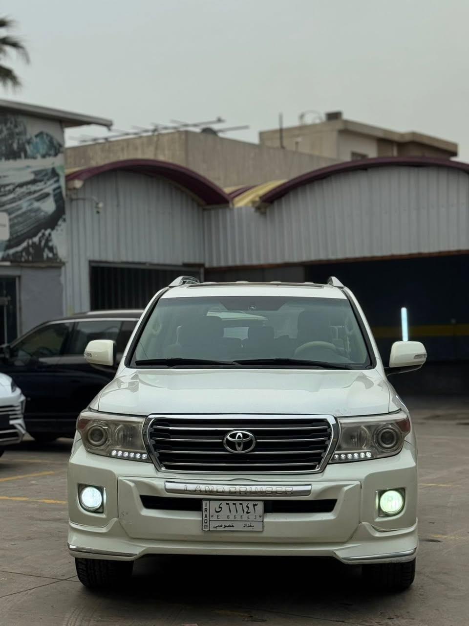 السلام عليكم
لاندكروز GXR موديل 2010 مكفولة من الصبغ عدة بارد جداً بسيط 
مواصفات 
بصمة تشغيل + بصمة ابواب + تشغيل عن بعد 
فتحة 
حساسات 
شاشة وسطية DVD 
شاشة كبيرة + كامرة دوارة
مري شفط + قابل للطي 
اشاير بالمري
ثلاجة وسطية
استفسار 📞 ‭0771 631 3141‬
السعر 29,500  وبيهة مجال

العنوان📍زيونة تقاطع ملعب الشعب خلف محطة وقود المثنى 

معرض الليث لتجارة السيارات
