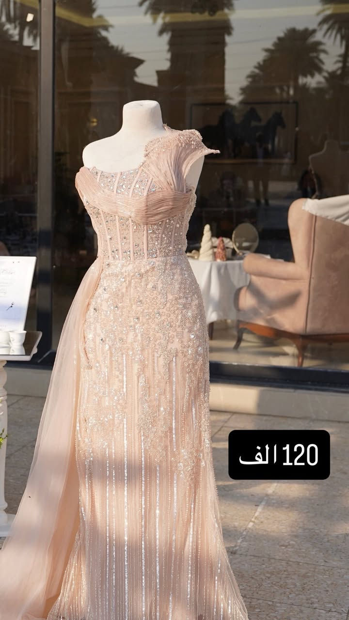 فساتين مناسبات الاسعار مكتوبة بالصور كل واحد لبسته ساعه عنواني بغداد
قياسي 36-38 اللي تريد تدزلي خاص وادزلهه صور


**إذا كنت صاحب هذا الإعلان وتريد حذفه لأي سبب، رجاءا أرسل رسالة إلى الدعم الفني**