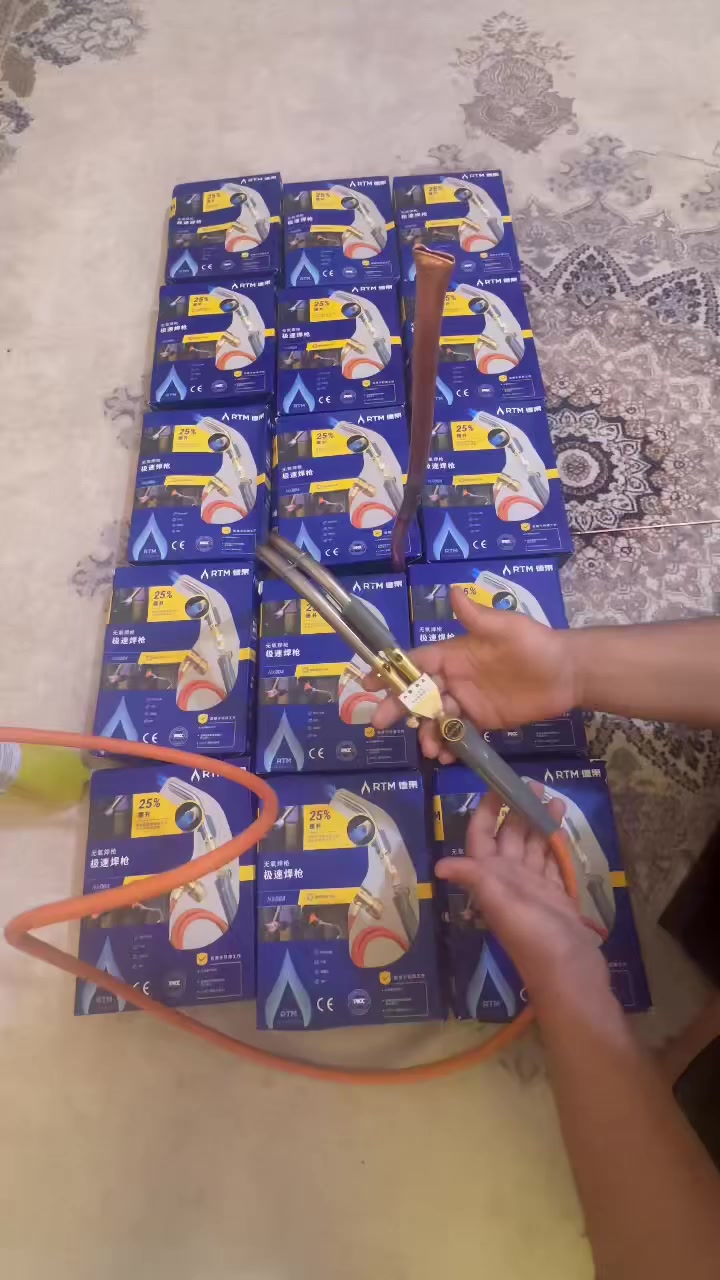 السلام عليكم ورحمة الله  
وصل يده لحام مزدوج  السعر ٤٠ الف 
يوجد جمله الجمله إلى  محلات***********واساب
توصيل جميع محافظات العراق
