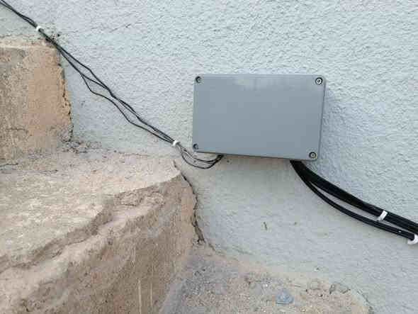 تم بحمد الله تنصيب منظومة كاميرات مراقبه لشركة 
داهو التجاري
سستم 4 كاميرات 
من شركة داهو تجاري بدقة 2ميكا 
تصوير ليلي نهاري ملون
مكان العمل : موصل - جانب الايمن
مستعدين لتنصيب جميع كاميرات المراقبة 
كافة المواقع( منازل _ محلات _ شركات )  
للاستفسار يرجى مراسلة الصفحة
اليوسف لكاميرات المراقبه
الموقع موصل حي الرساله قرب التفك لايت
التواصل واتساب و اتصال 
***********
***********
العمل داخل الموصل فقط
