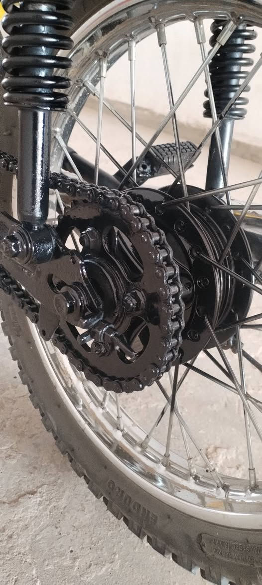 سلام عليكم شباب دراجة اربع كير  (كلك كلك اكيفلك من السرقه عشاريه).  محرك 2024 نامه اصلي مكفول وشاصي ارشه 2018 مكفوله كهربائي كله شغاله دراجه ماعايزه برغي شغل وتطلع كله فول السعر او مراوس حسب القناعه لوو ازودك لوو زودني السعر 450 وبيها مجال الخاص مفتوح تصل على رقم *********** واني خادمكم 💙♥️ المكان الديوانية
