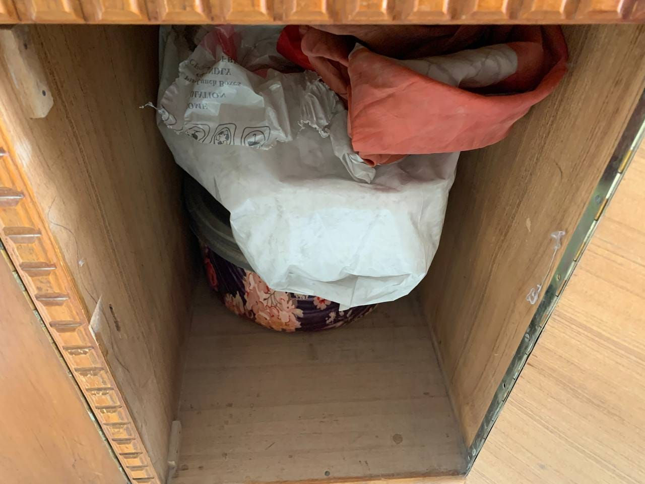 بوفية للبيع خشب درجة اولى السعر ١٢٥ وبيها مجال قليل


**إذا كنت صاحب هذا الإعلان وتريد حذفه لأي سبب، رجاءا أرسل رسالة إلى الدعم الفني**