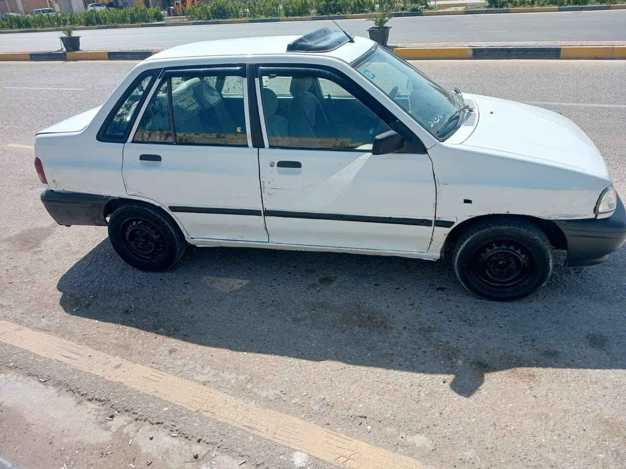 السلام عليكم سايبه موديل 12 رقم قادسيه انكليزي بسم خالي يمي بكربلاء تحويل مباشر مصفره هزة ما ساقطه سنويه لل30 تخم تاير حداديه كهربائيات دواخل كير محرك بي خيط بخار السيارة بلاديه لا صبغ ولا تبديل شواصي واحد مفطور ومعمر تعمير درجه اولى مكاني كربلاء السعر 25 وبيها مجال بسيط كلش ***********
