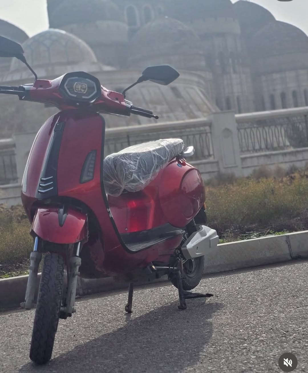 �🔥 فرصة ما تتعوّض 🔥🔥
⚡️ ماطور بوليسي شحن للبيع ⚡️

🚀 سرعة 99 شرط شلعة ومعدّل + سحب قوي
🔄 نظام رجوع للخلف لراحة الاستخدام
🔋 6 بطاريات أصلية (5 أصل + بطارية مضافة ومبدّل وحدة) — شحن ممتاز وعمر طويل
💡 لايت زنون كامل (سكن + واطي + عالي) مع دبل إشارة يمين ويسار
📢 هورن قوي وصوت واضح
🔴 لون أحمر جذاب وملفت
🏔️ تايرات جبلي جوبلس + دبلات جبليّة عالية للطرق الصعبة
🔊 سماعات مدمجة
📦 صندوق تخزين واسع + جكمجة أمامية عملية
📺 شاشة ذكية تعرض السرعة والفولتية والشحن والأعطال

⚠️ ملاحظات بكل أمانة:
🎨 واقع صبغ بعض الاماكن بسبب الغسل بالفارة
🔧 بي شخوط باماكن متفرقه 
🗝️ الجوزات مكسورة مال صندوق ومال جكجه  لأن السويج مقروم لكن يشتغل عن بدون مشاكل مرايات  ملغيات  

💰 السعر: 500 (قابل للنقاش للجادين)
📩 الماطور جاهز والفحص مرحب به

📞 للتواصل: ***********
