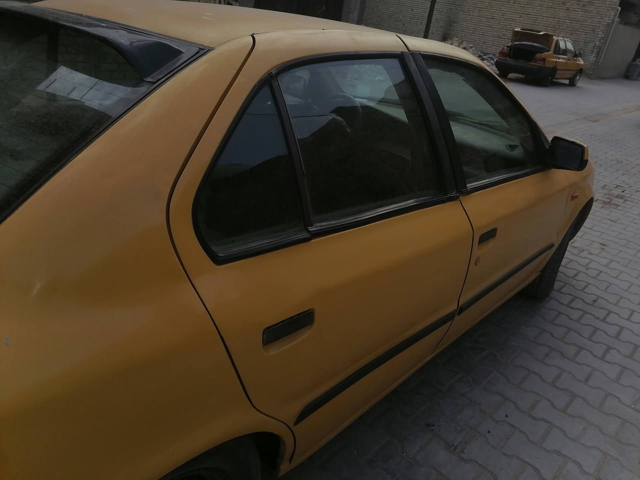 سمند2012رقم انكليزي سياره حلوه بدون خياسات كيرمكينه خير من الله مصبوغه حزام اسم شخوط صبغ جماليه شرط التحويل.. مثلا بالنشر للاتصال ***********
