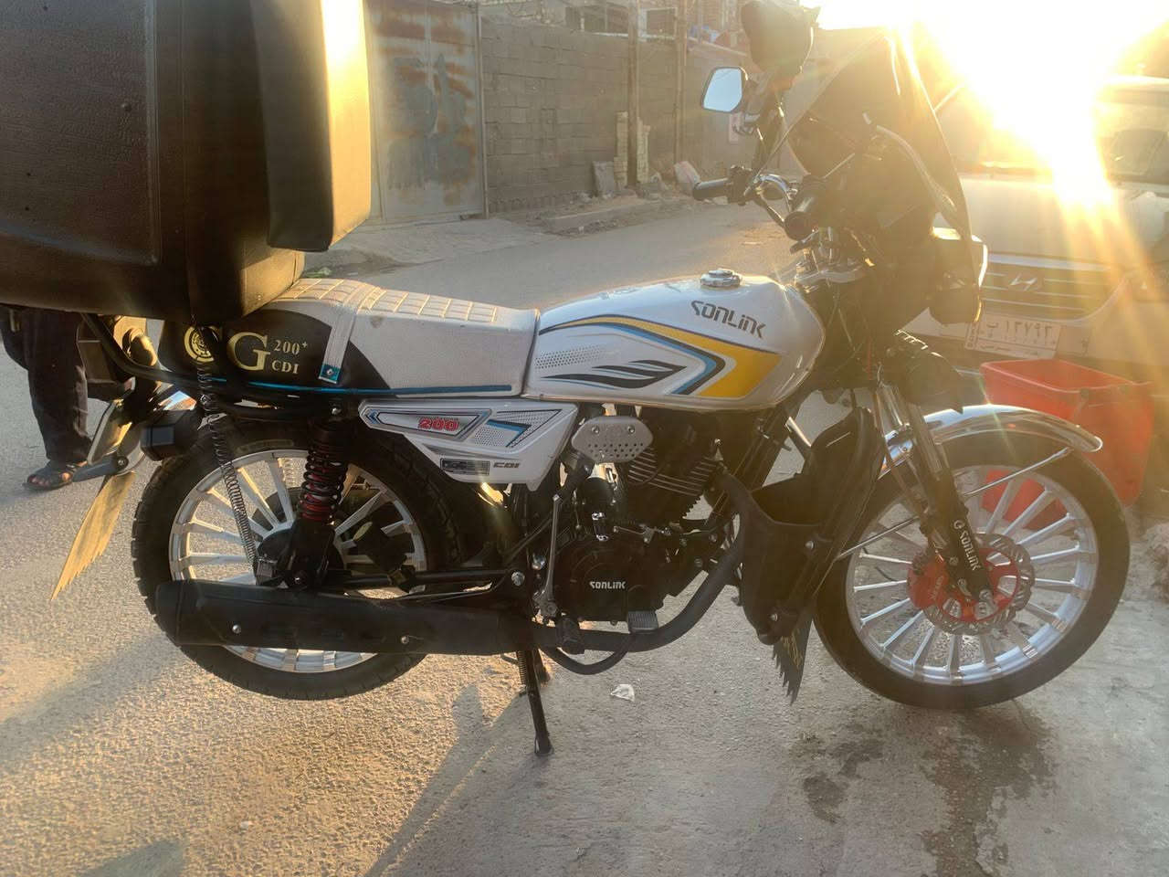 السلام عليكم سونك للبيع موديل 2025
دراجه جديده كلش ماشيه 1900 كهربائيات كلها شغاله 

ابيع بس الدراجه بدون غراض 900 وبيها مجال حك الجيه

مكاني بغداد فلكت حي النصر كلشي موضح بل فديو


**إذا كنت صاحب هذا الإعلان وتريد حذفه لأي سبب، رجاءا أرسل رسالة إلى الدعم الفني**