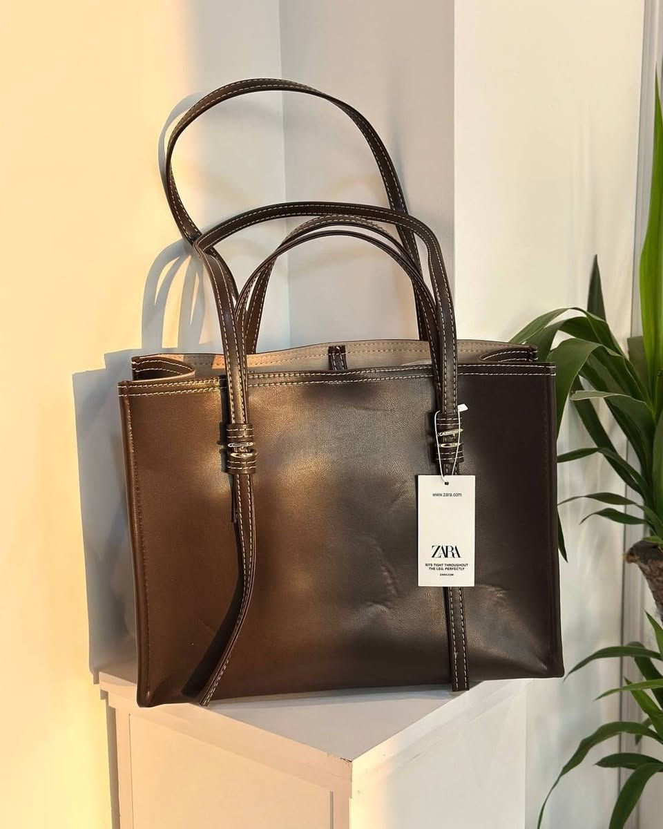 جنط نسائي
سعر المفرد 20 آلاف دينار
سعر الدرزن 168 ألف دينار
قياس 30 × 38 سم 
واتس اب :***********
واتس اب :***********
