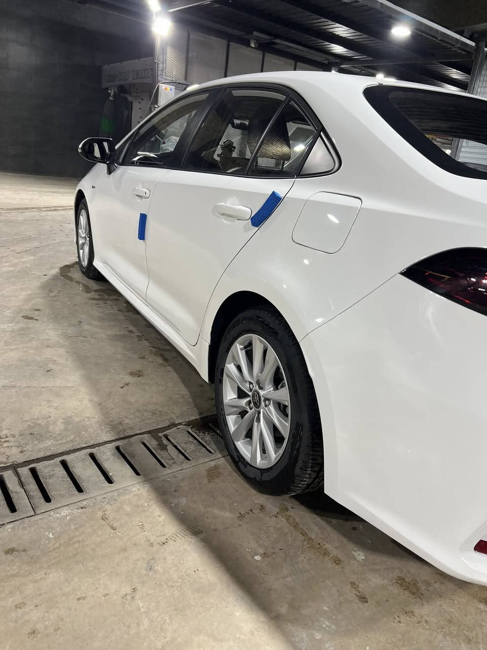 لـــلـــبـــيـــع تــيــوتا كـــورلا ((هـــايـبـرد))
موديل 2025  شكل الخليجي

ماشيه 11 كيلو 

السياره مكفوله كفالة عامة من الصبغ والبارد 

المواصفات 🔻

مكينه 1800 هايبرد شحن ذاتي 

سلايت 

كشنات جلد اصلي.. رادار ..تحديد مسار طريق .. قرائة علامات الطريق المرورية

بصمة تشغيل .. دخول ذكي  يدة الباب

هاندر بريك بصمة ..اوتو هولد .. وبعد بيها هوايه مواصفات
سبايدر ساز اصلي شادله ب100 
الـــســــعـــــر 158 وبيها مجال بسيط 

شرط التحويل ثاني يوم 

مكان السيارة / بغداد الجديدة 

للاستفسار اتصل: ***********
او مراوس بلاندكروز 20 او 18 حصر
