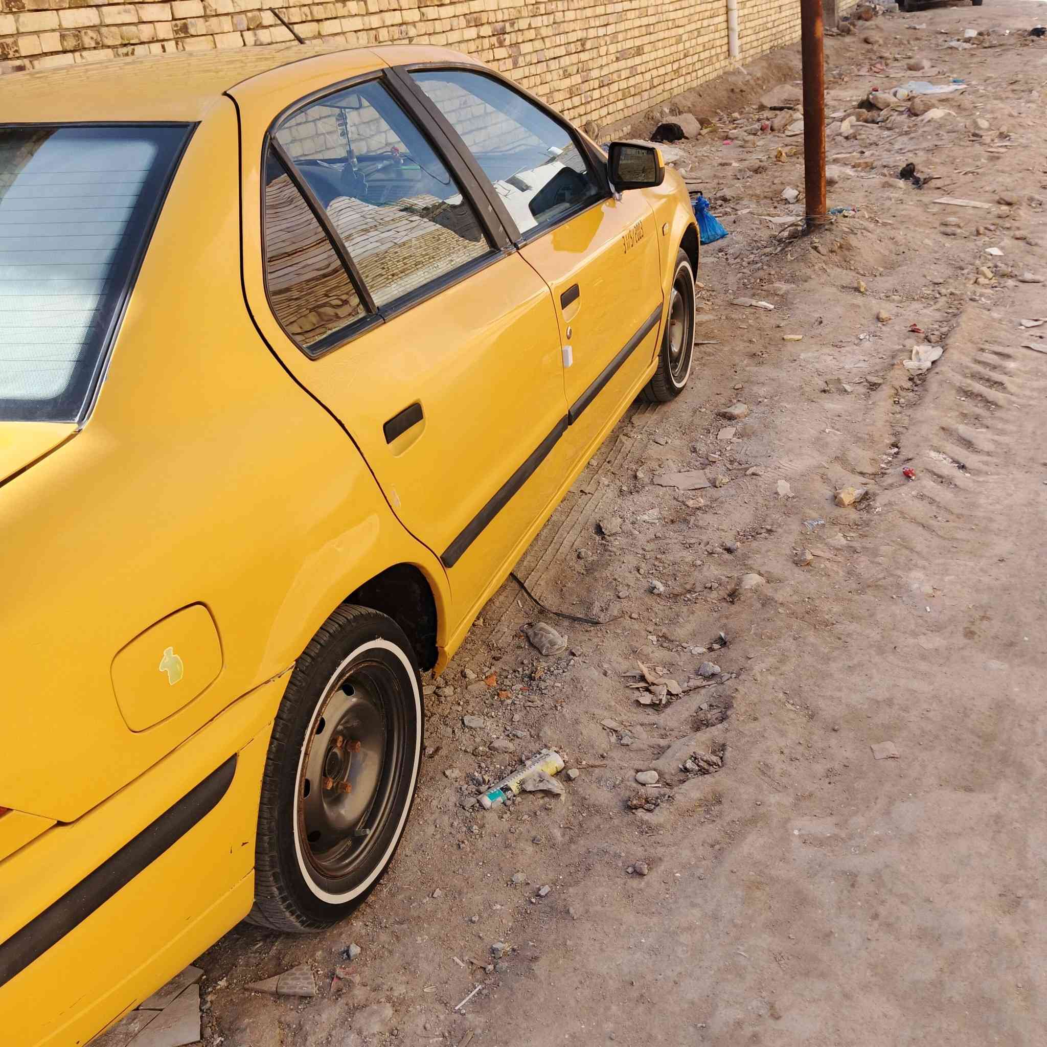 السلام عليكم سمند ١٧ سياره جاهزه جديده بيه ضربه بلوره اكو مقطع فيديو شارح بيه  التفاصيل خط بحث براء ذمه جاهزه تريد مداور تريد وكاله محرك وكير وحداده وتخم تاير تبريد تتفئه كله جاهز السعر ٣٧ بيه مجال المكان ذي قار زديناويه موبايل ***********
