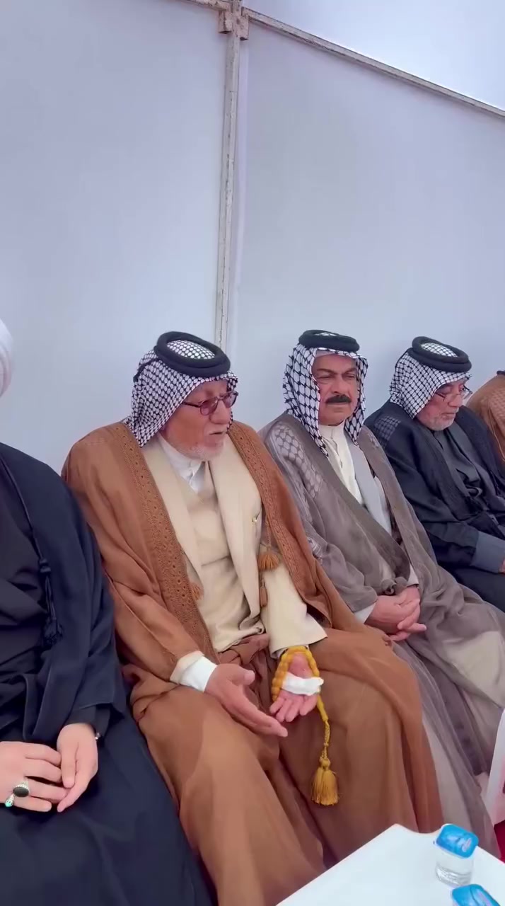 #كواليس خطوبة 
منتظر كاظم الزركاني 
للحجز والاستفسار 
المصور علي طه 🎥 📽️ 
***********
