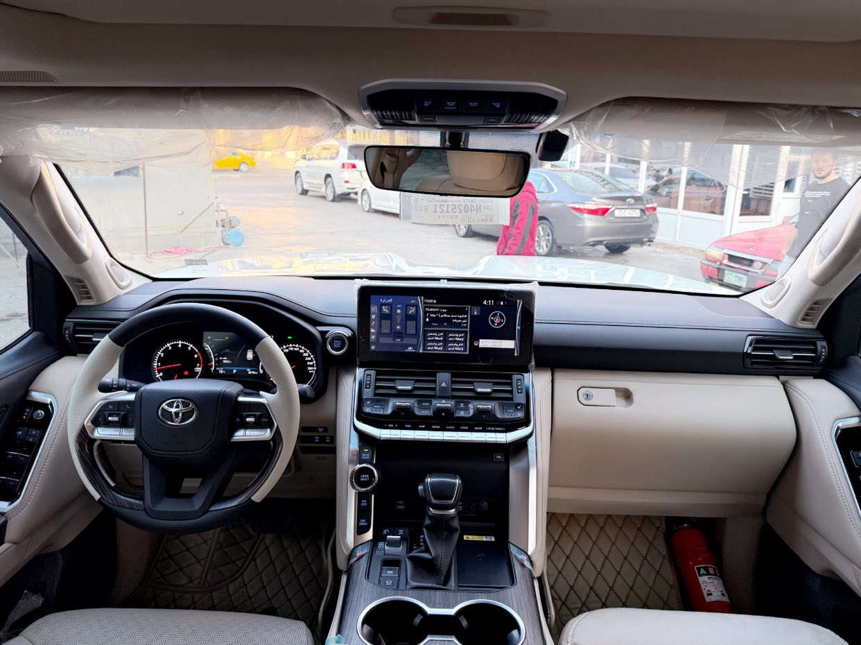 تويوتا vx twin turbo
لاندكروزر 2022 
مواصفات vx
توين توربو 
ماشي 40 الف كيلو حقيقي 
سياره رصعه مابيها كلين 
فول مواصفات معروفه 
كتاب تضليل بيها 
رقم اربيل 
نضيفه جدا 
***********
